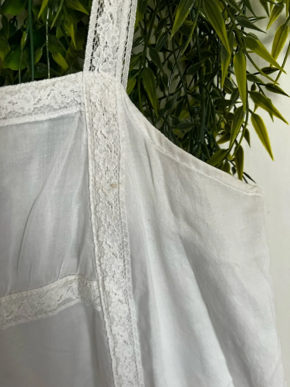 Old Navy White Cotton Mini Dress with Lace Trim - Picture 3 of 7